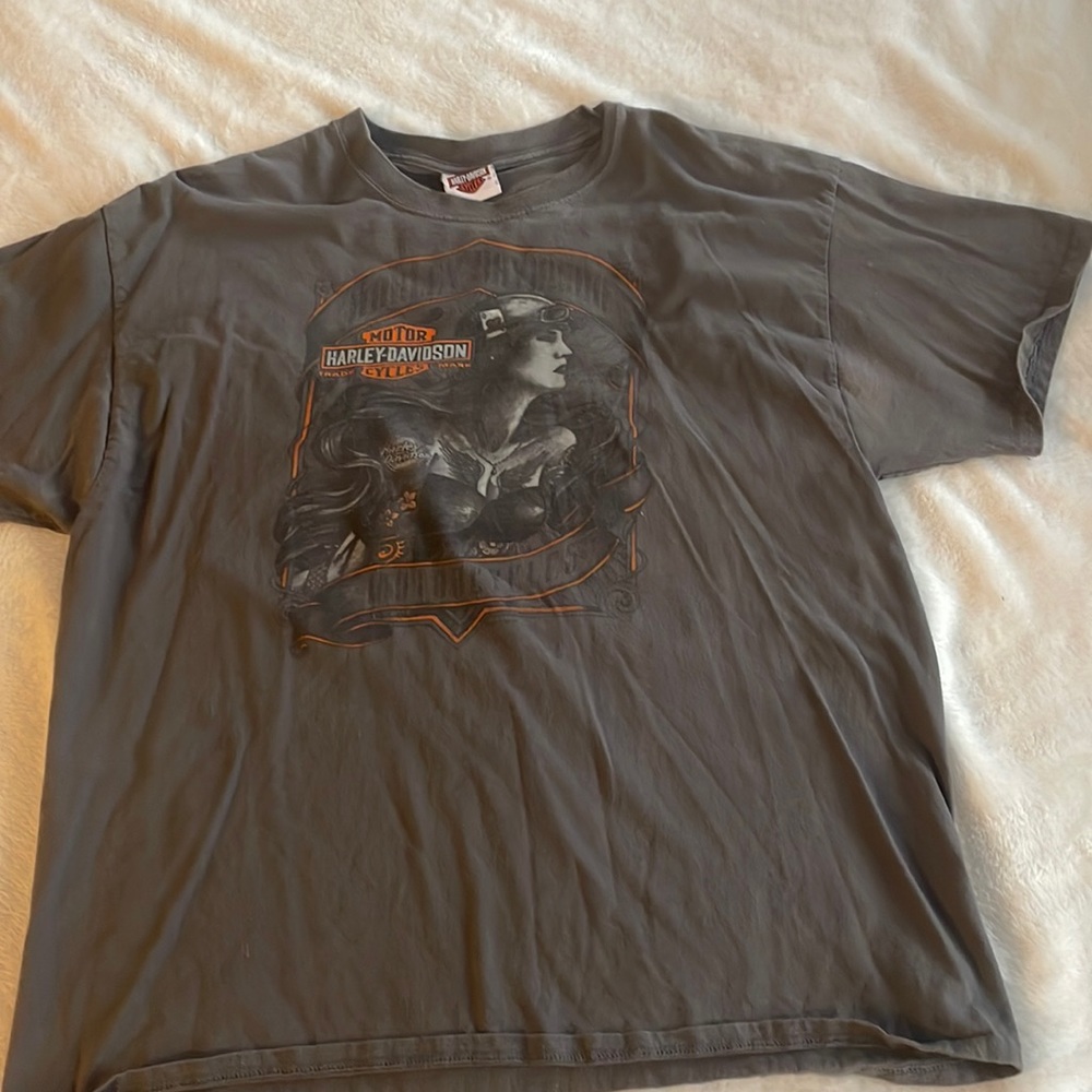 Gray H-D t-shirt size XL